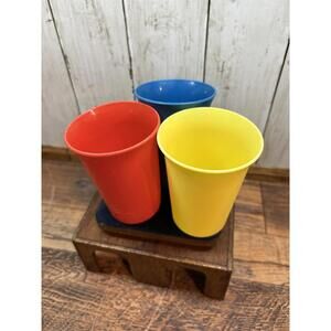 Vintage Tupperware Bell Tumblers Sippy Cups Lot Of 3 No Lids USA